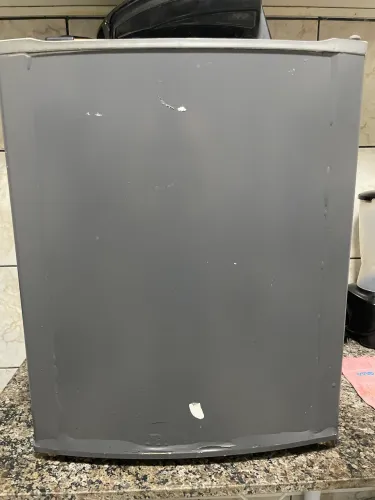 FRIGOBAR ELETROLUX 79L