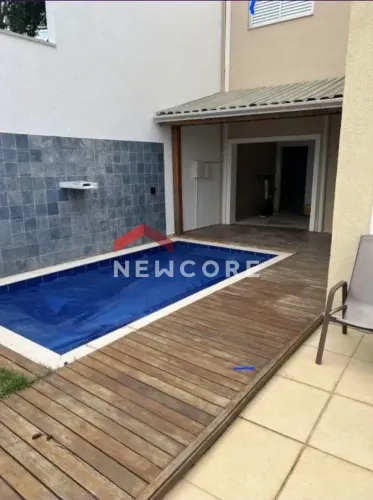 Casa de condomínio em Rua Novellara - Vila Mike - São Roque/SP