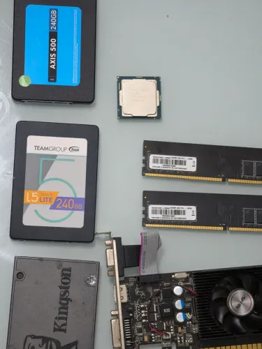 I5 9400f + 3 SSD + 2x 4GB ddr4 2400mhz + Placa de vídeo brinde