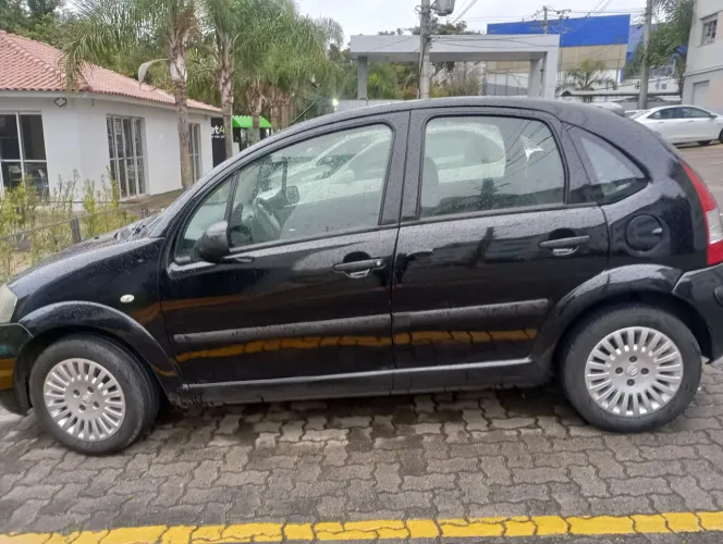 Citroen C3 GLX 1.4/ GLX Sonora 1.4 Flex 8V 5P 2011