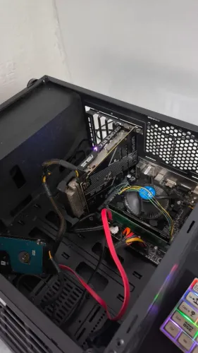 Placa mãe h310m + processador i5-9400F