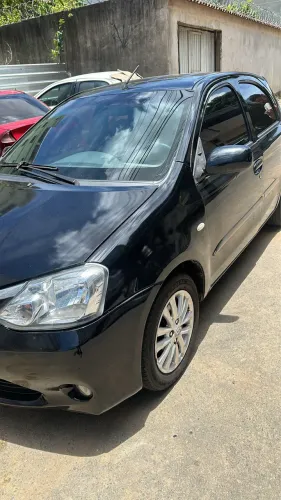 Etios HATCH COM GNV , alugo UBER / 99
