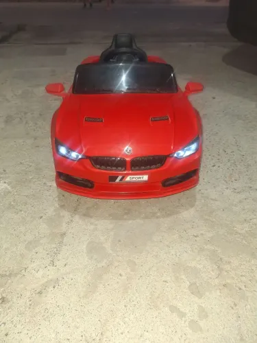 Carrinho infantil BMW