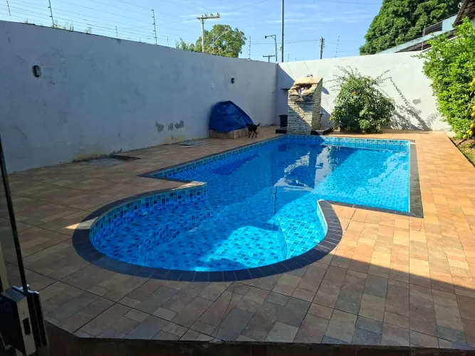 CASA PARA FAMÍLIA GRANDE.