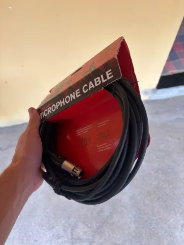 CABO PARA MICROFONE DADDARIO 7,62M