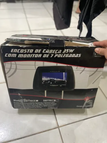 Encosto de cabeça com visor 