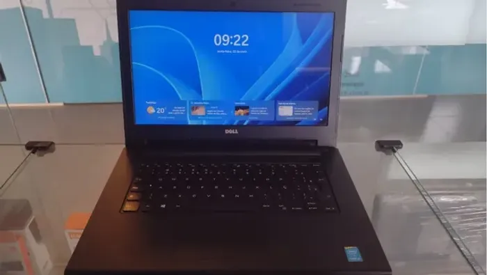 Notebook Dell Inspiron i3-4005U/ SSD 120 GB / 4GB / 14"