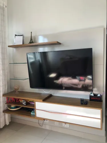 PAINEL DE TV
