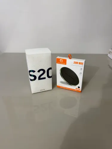 Samsung galaxy S20 FE usado