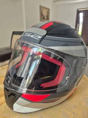 Capacete