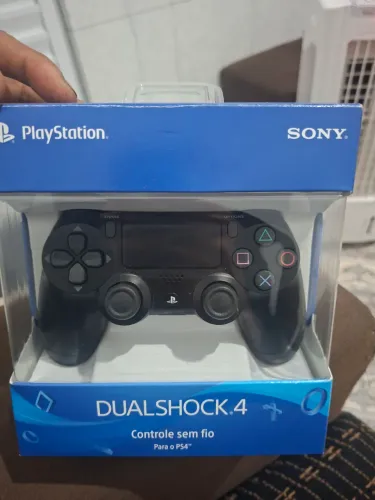Controle ps4 na caixa
