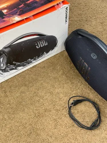 JBL boombox 3