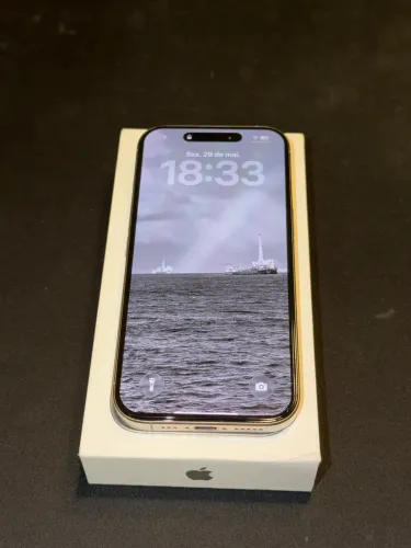 iPhone 16 Pro 128GB Titânio Natural | Caixa e Carregador | Impecável