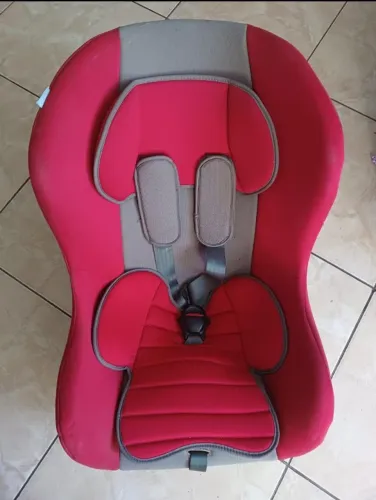Bebe conforto e cadeirinha cosco