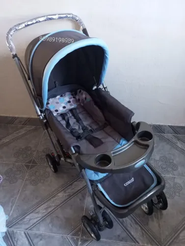 Vendo carrinho de bebê semi novo não faço entrega