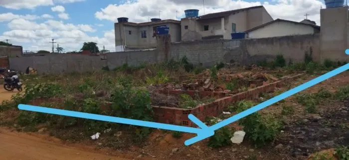Terreno- Feira Nova-PE, com 8 metros de frente e 20 de fundo!