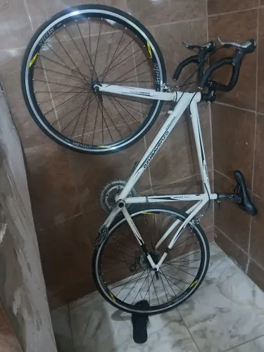 Vendo essa bicicleta marca venzo r3 muito bem montada