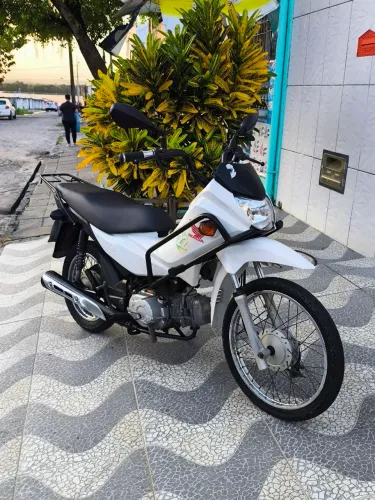Pop 110 ano 2022 vendo e troco 