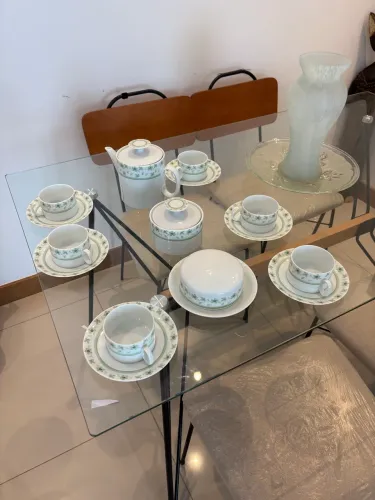 Aparelho porcelana para chá