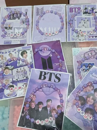 KIT 60 PULSEIRAS TEMÁTICAS BTS Perfeitas para fãs de K-pop e ARMYs apaixonados! 
