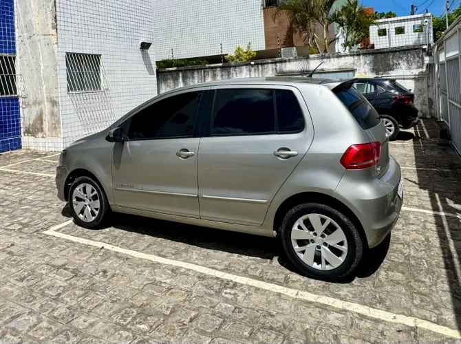 Volkswagen Fox Comfortline 1.6 Flex 8V 5P 2015
