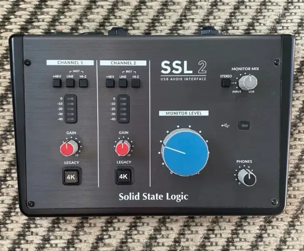 Interface de áudio SSL 2