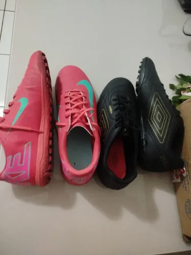Chuteira mercurial Vapor Society, Umbro Classic society