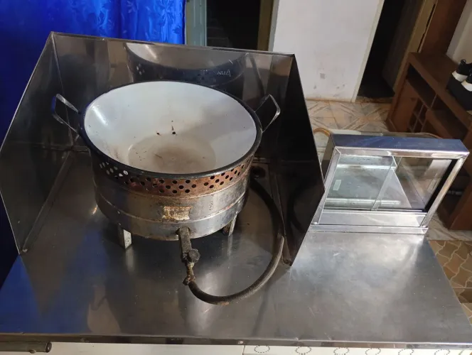 Vendo esse carrinho pra trabalhar com fritura.