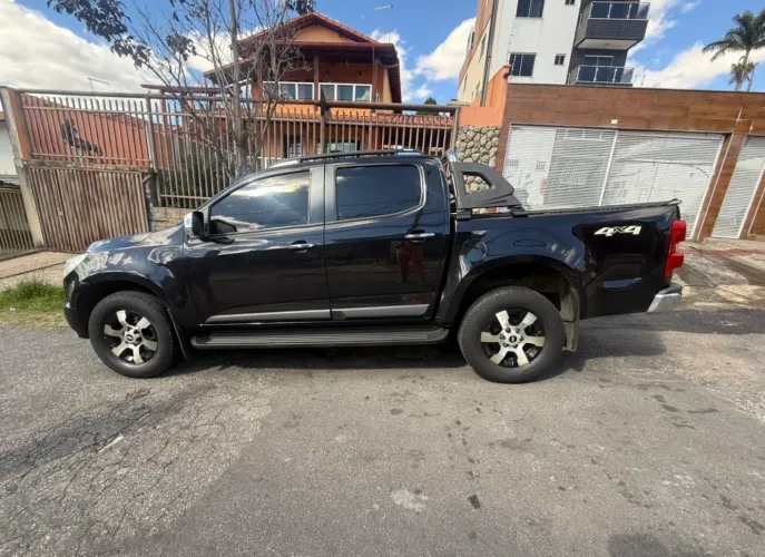 Chevrolet S10 Pick-up LTZ 2.8 TDI 4X4 CD Dies.aut 2013