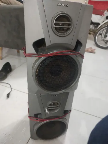 Vendo duas caixas de som