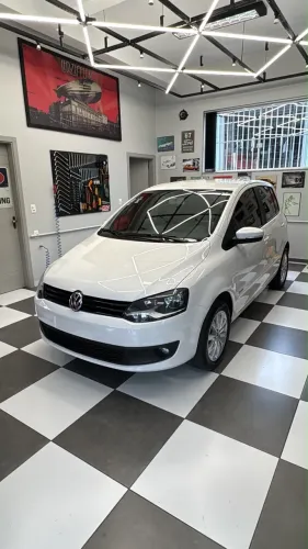 Volkswagen Fox 1.0 MI Total Flex 8V 5P 2013
