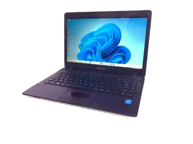 Notebook Samsung 14" Corei3 5005U 8GB Ram DDR3 SSD 240GB Usado