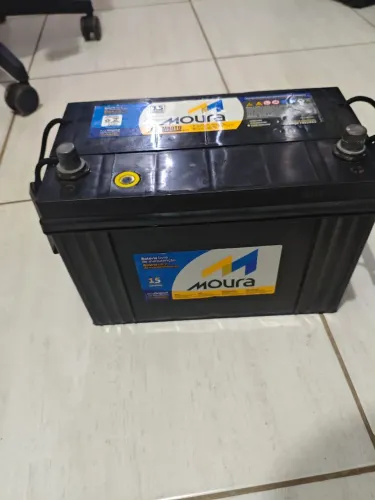 Bateria 90 amperes Moura Semi nova com garantia valor sem troca 