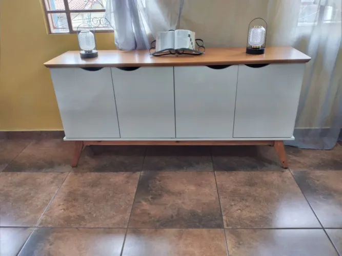 Buffet novo offwhite