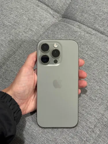 iPhone 16 Pro 128GB Titânio Natural