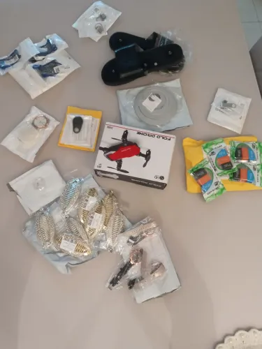 Caixa com Mercadorias (vendas, renda extra)