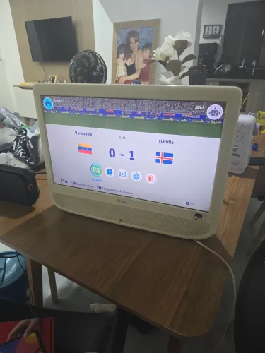 Monitor TV Raro Haier LT22R3CWW