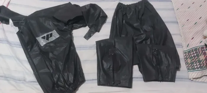 Capa de chuva moto t.M 100$ só fala se estiver realmente interessado blz