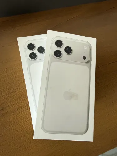 iPhone 17 pro Max silver 256gb