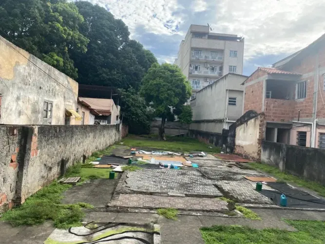 Lote/Terreno para venda possui 420 metros quadrados em Braz de Pina - Rio de Janeiro - RJ