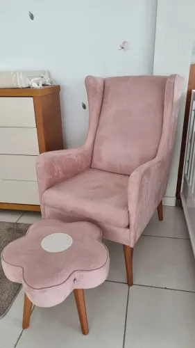 Poltrona de amamentação + Puff Primavera 