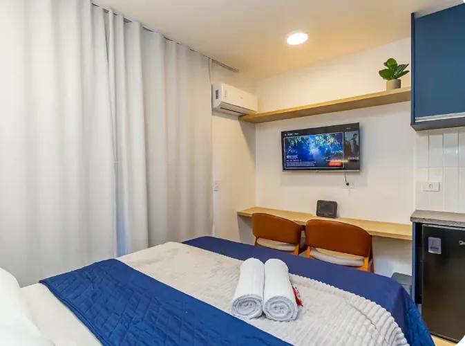Studio mobiliado à venda - Centro de Curitiba