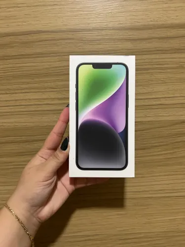 iPhone 14, preto, 128gb, com linha branca na tela, 78%