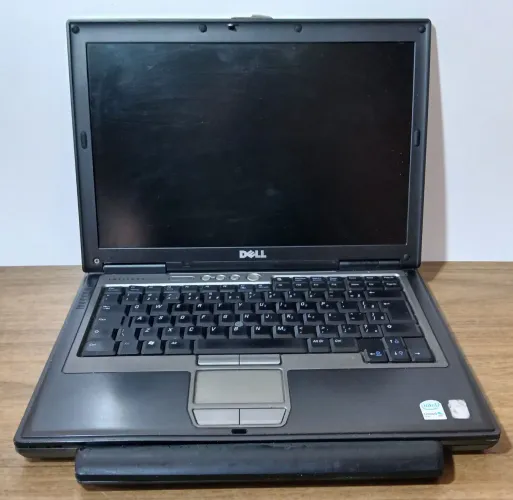 Notebook Dell Latitude D620 - Para Retirar Peças 
