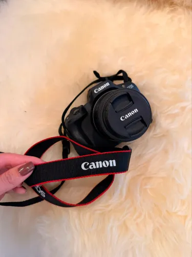 Cânon R50