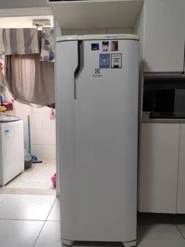 Geladeira Electrolux RFE 39