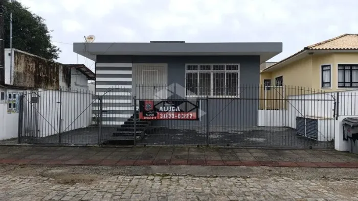Casa Residencial 200M² - para Alugar na Trindade