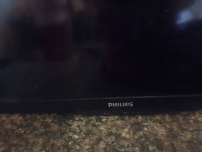 Tv plilipis 40 polegadas com imagem escura não e esmat chama no WhatsApp *