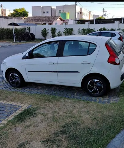 Fiat Palio Attractive 1.0 EVO Fire Flex 8V 5P 2015