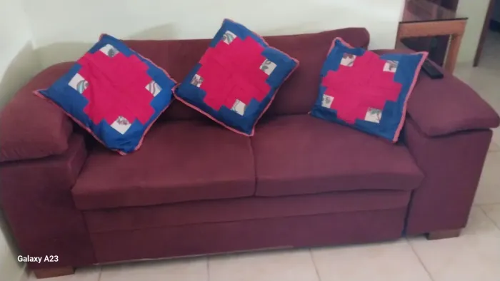Sofa 2 lugares super conservado.